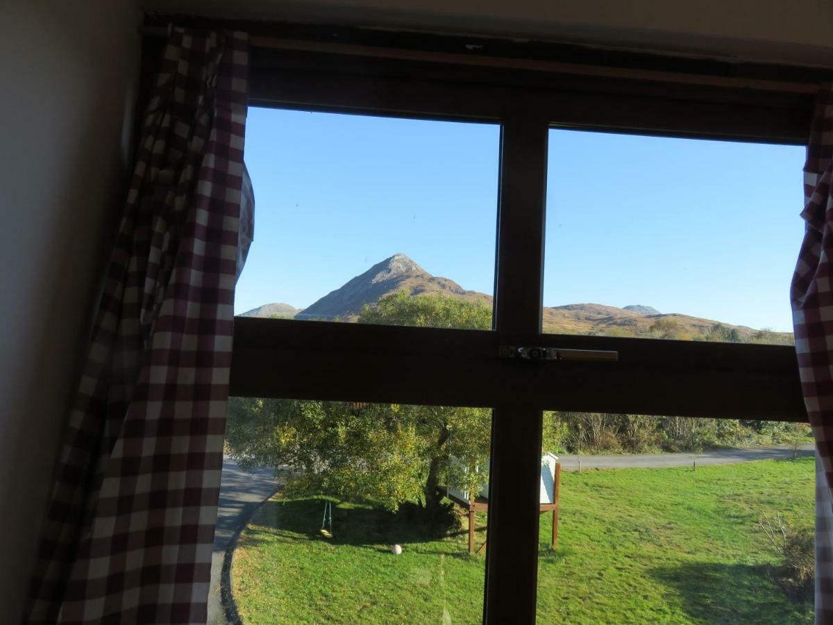 Letterfrack Farm Cottage In Village On A Farm Beside Connemara National Park Exterior photo